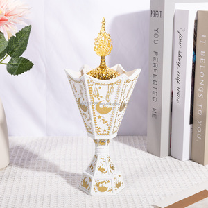 Bruciatore di incenso in resina per Ramadan con coperchio in metallo, luce decorativa islamica da tavolo per Eid <span class=keywords><strong>Mubarak</strong></span> - Product Image 4