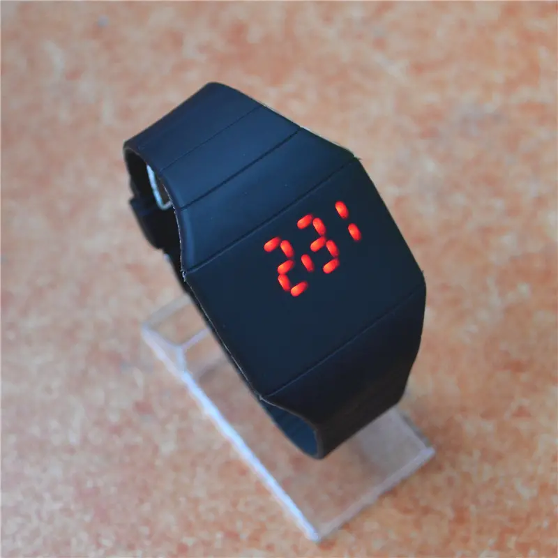 Pulsera Digital con pantalla táctil LED para hombre y mujer, reloj deportivo con pantalla táctil a la moda