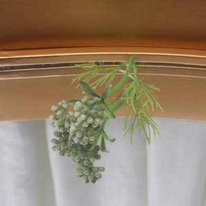 Espejo de pared ovalado PARISLOFT, espejo moderno con marco de metal para pared, espejo de tocador de baño con gotas, dorado, 32x19,75 - Product Image 6