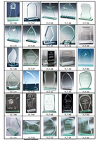 Vente en gros de trophée en cristal de plaque de verre nouveau design récompense souvenir actif d'entreprise
