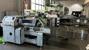 Machine d'emballage automatique multifonction RHZB430, enveloppeuse horizontale pour produits alimentaires, cosmétiques et matériel. - Product Image 2