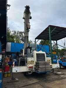 Grúa de camión usada con motor Scania y bomba Rexroth, sistema hidráulico móvil con capacidad de 100 toneladas - Product Image 3