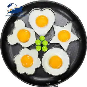 Grosir alat memasak telur goreng bulat baja tahan karat tidak lengket multi bentuk lingkaran telur goreng cetakan cincin panekuk dengan pegangan