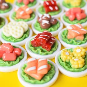 Venta al por mayor de cabujones de resina con parte trasera plana, simulando verduras y alimentos en miniatura para cocina, ideales para álbumes de recortes DIY y decoración de carcasas de teléfono - Product Image 4