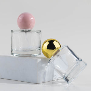 Élégant flacon de <span class=keywords><strong>parfum</strong></span> en verre rond transparent de 30 ml 50 ml avec bouchon sphère or/rose et pulvérisateur pour <span class=keywords><strong>parfum</strong></span> de femme - Product Image 1