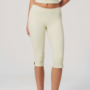 Leggings Deportivos de Yoga para Mujer, Nuevos, de Alta Calidad, Ajustados, con Control de Abdomen, Estilo Capri - Product Image 4