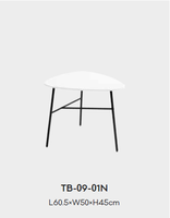 Ensemble de tables basses modernes imbriquées avec forme de galet organique pour bureau et salon