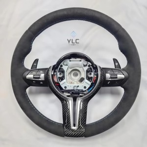 Volant en fibre de carbone avec écran LED personnalisé pour <span class=keywords><strong>BMW</strong></span>, adapté aux modèles M3 M4 M5 F23 F20 F30 F32 F35 F82 F10 F15 F18 E87 E90 - Product Image 1
