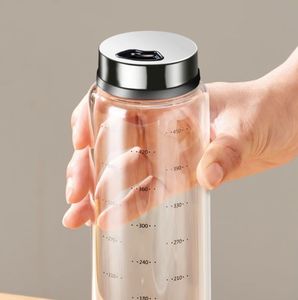 Pot à épices en verre à haute teneur en bore 150ML 250ML 300ML Stockage des aliments de cuisine avec couvercle en métal Marques de tiques Récipient à épices vide - Product Image 3