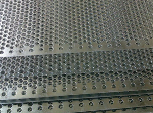 Filtre mécanique perforé en acier inoxydable pour le traitement alimentaire et le criblage des broyeurs - Product Image 3