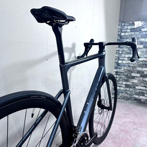 Vélo <span class=keywords><strong>de</strong></span> route DFQ en carbone intégral super léger <span class=keywords><strong>de</strong></span> 61 cm, grandes tailles, 24 vitesses, roues en carbone, guidon intégré, frein à disque, 386bb Racing - Product Image 6