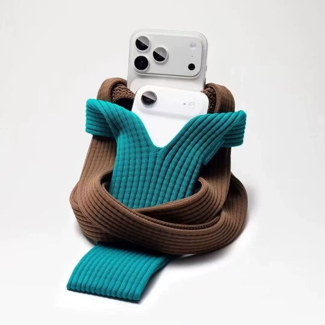 Wholesale 2025 Stylish Knitted Storage Bag Crossbody Portable for iPhone Phone Pouch Outdoor