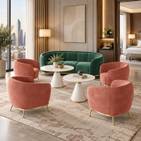 Meubles de hall d'hôtel sur mesure, canapé incurvé rembourré, fauteuil lounge et ensemble de table basse ronde pour projets hôteliers
