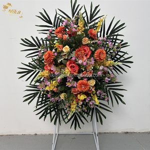 NIKA Nueva Hilera de Flores Artificiales para Funeral, Verde y Amarillo Mixto, para Decoración de Tumbas y Cementerios - Product Image 3
