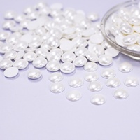 Vente en gros demi perles de résine Flatback décorations d'art d'ongle pour vêtements robes chaussures-accessoires de vêtement perles résine strass