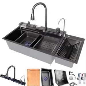 Évier de cuisine intelligent moderne en acier inoxydable 304 <span class=keywords><strong>noir</strong></span> avec drain en cascade et installation sous plan, doté d'un égouttoir et d'un plateau de séchage - Product Image 1