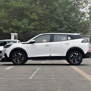 Auto Usado del Año 2022, <span class=keywords><strong>Peugeot</strong></span> <span class=keywords><strong>2008</strong></span>, Modelo con Volante a la Izquierda, SUV, Gasolina, Transmisión Automática, 1.2T Turbo, 136 CV, I-Cockpit, Ruedas R17 - Product Image 4