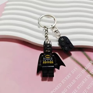 Meilleures ventes : Blocs de construction créatifs <span class=keywords><strong>Lego</strong></span>, <span class=keywords><strong>Porte</strong></span>-<span class=keywords><strong>clés</strong></span> couple chauve-souris avec chaîne de téléphone détachable et accroche-sac - Product Image 4