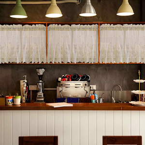 Tissu transparent en dentelle blanche prête à l'emploi pour les conceptions de salon et les rideaux de cuisine - Product Image 1