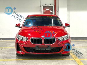 <span class=keywords><strong>BMW</strong></span> Serie 1 120i <span class=keywords><strong>Modelo</strong></span> 2023, Auto Compacto de Lujo con Características Avanzadas y Rendimiento Deportivo - Product Image 2