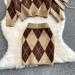 Women'S Chic Off Shoulder Ribbon <strong>Sweater</strong> With Diamond Pattern <strong>Knit</strong> Skirt Two Piece Set for Petite - Product Image 6