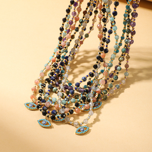 Collier ras du cou en perles de pierre naturelle avec pendentif, style bohème, plaqué or 18 carats, bijoux pour femmes, vente en gros, personnalisation OEM - Product Image 5