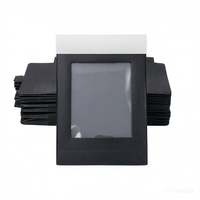 Boîte en papier noir pliable élégante avec fenêtre transparente pour la présentation de bonbons, chocolats, cadeaux de mariage ou de fête, personnalisable avec votre propre design
