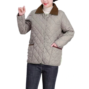 Manteau d'hiver élégant couleur lavande pour femmes d'âge mûr, col à revers, fermeture boutonnée avec poches latérales, style décontracté pour les trajets quotidiens - Product Image 2