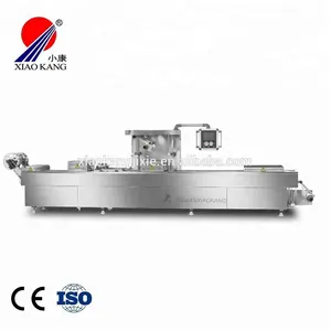Precio de fábrica Shandong Xiaokang Máquina automática de envasado al vacío de termoformado Embalaje de pechuga de pollo con grasa reducida