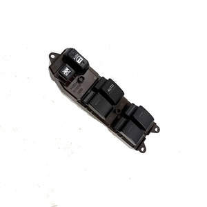 Interruptor de Botón 84820-0K010 para Toyota Hilux para Elevalunas Eléctricos para Vehículos Nuevos y Usados - Product Image 1