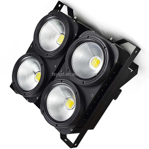400W Publiek Licht 4X100W 4 Ogen Wit 400W Cob Led <span class=keywords><strong>Blinder</strong></span> Dmx512 Controle Podiumverlichting 400W 4 Ogen Publiek Licht - Product Image 1