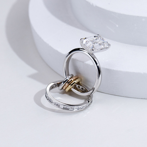 Bague de fiançailles Messi Jewelry MSR-2142 en platine avec diamant de laboratoire taille émeraude - Product Image 1