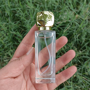 Sang Trọng Phẳng Vuông Thủy Tinh Nước Hoa Chai 50Ml Rỗng Refillable Xách Tay Hương Thơm Phun Chai - Product Image 1