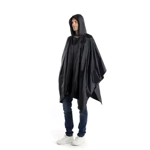 Hete Verkoop Hoge Kwaliteit 100% Waterdichte Polyester Regen Poncho Volwassen Regenjas Voor Mannen Vrouwen Fabriek In Voorraad Lange Regenachtige Jas