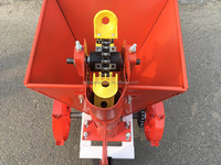 Nueva Sembradora de Patatas Pequeña de Alta Calidad para Tractor Manual con Alta Productividad