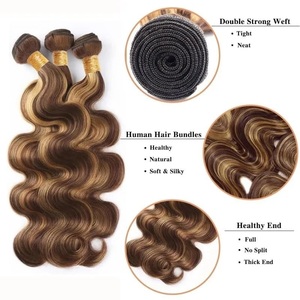 P4/27 Fasci di <span class=keywords><strong>capelli</strong></span> ondulati 15A, <span class=keywords><strong>capelli</strong></span> umani indiani grezzi biondo miele <span class=keywords><strong>con</strong></span> riflessi, <span class=keywords><strong>extension</strong></span> a doppia trama marrone ombré - Product Image 3