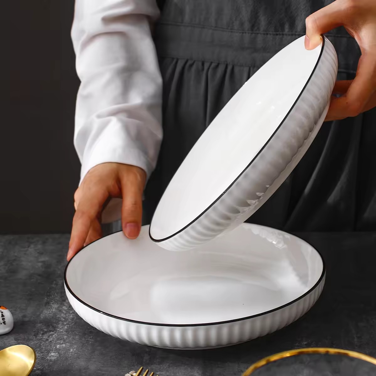 Plate/White