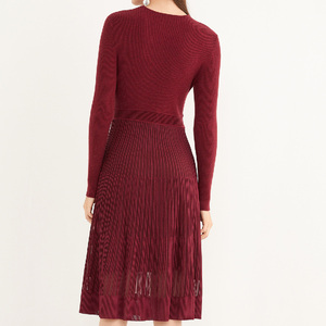 <span class=keywords><strong>Abito</strong></span> plissettato <span class=keywords><strong>rosso</strong></span> maglione lavorato a <span class=keywords><strong>maglia</strong></span> 2022 abiti Casual Sexy da donna stilista - Product Image 2