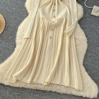 Robe élégante pour femmes à manches longues en tricot, coupe évasée, col rabattu, boutons décoratifs, robe midi décontractée pour tous les jours, robes décontractées