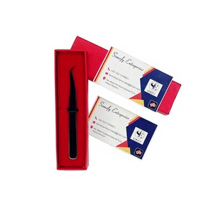 Pince à épiler professionnelle Sami courbée noire pour extensions de cils, en acier inoxydable, 10 mm, pointes lisses, Nano Grip, logo personnalisé - Product Image 1