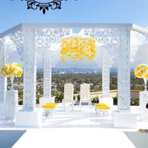 White Arch Stage Hochzeit Gazibo Indische Hochzeit Mandap Hergestellt von Occasions Furniture