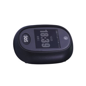 Pendentif GPS 4G SOS d'urgence V45 avec détection de chute et suivi de localisation en temps réel pour patients et travailleurs isolés - Product Image 1