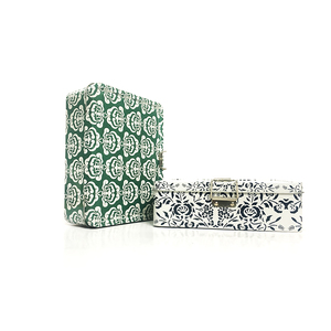 Boîte rectangulaire en fer blanc personnalisée avec boucle, boîte en fer blanc recyclable de qualité alimentaire hermétique, pour thé et bonbons, gaufrée - Product Image 1