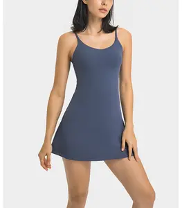 アスレチックワークアウトエクササイズ衣装用ノースリーブショーツ内蔵テニスドレス女性用ゴルフスポーツドレス