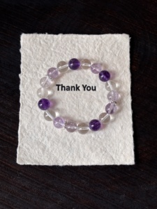 Pulsera de Cristal Natural de Alta Gama con Nueve Fuegos Púrpuras para Mujer, Diseño con Cuentas para Regalo o Pulsera de Amatista Budista - Product Image 1