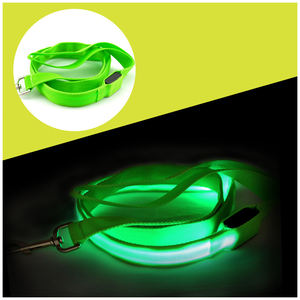 Correa Luminosa de Seguridad Nocturna para Mascotas al por Mayor, Correa para Perros con Luz LED Intermitente Recargable por USB - Product Image 4