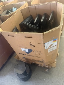 Precios Ventajosos, Lote de Monitores LCD Usados y Probados de 220x 19-20 Pulgadas Surtidos (Toronto), Fabricados en Canadá, Sin Garantía - Product Image 6