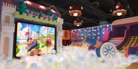 Équipement de divertissement commercial pour aire de jeux intérieure pour enfants : trampoline, labyrinthe, avec matériaux PP et alliage, taille personnalisée - Marque CUOSTOM