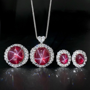 Ensemble de bijoux de mariage écologiques en cuivre avec zircon rouge lisse en forme d'étoile à six branches (18*20mm) : collier, boucles d'oreilles et bague - Product Image 3