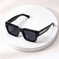 Lunettes de soleil rectangulaires en gros, certifiées UV400 CE ISO9001, idéales pour le quotidien et les activités de plein air